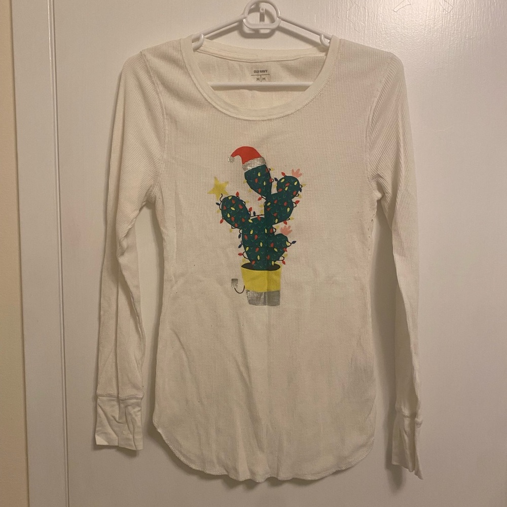 Old Navy Cream Christmas 🌵 Shirt